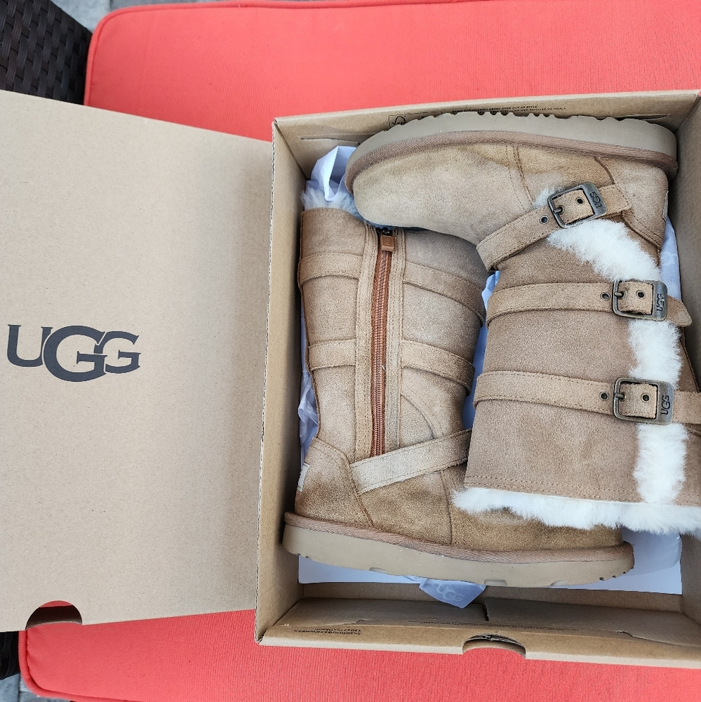 Ugg toddler Size  13